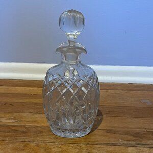 Glass Whiskey/alcohol decanter with stopper